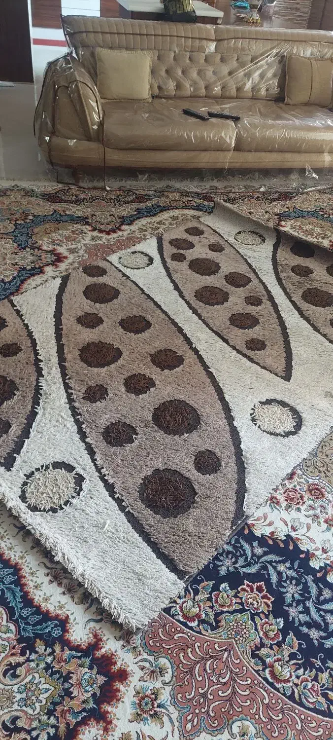 فرش کاملا سالم ۱/۵×۲/۵|فرش|اصفهان, دشتستان|دیوار
