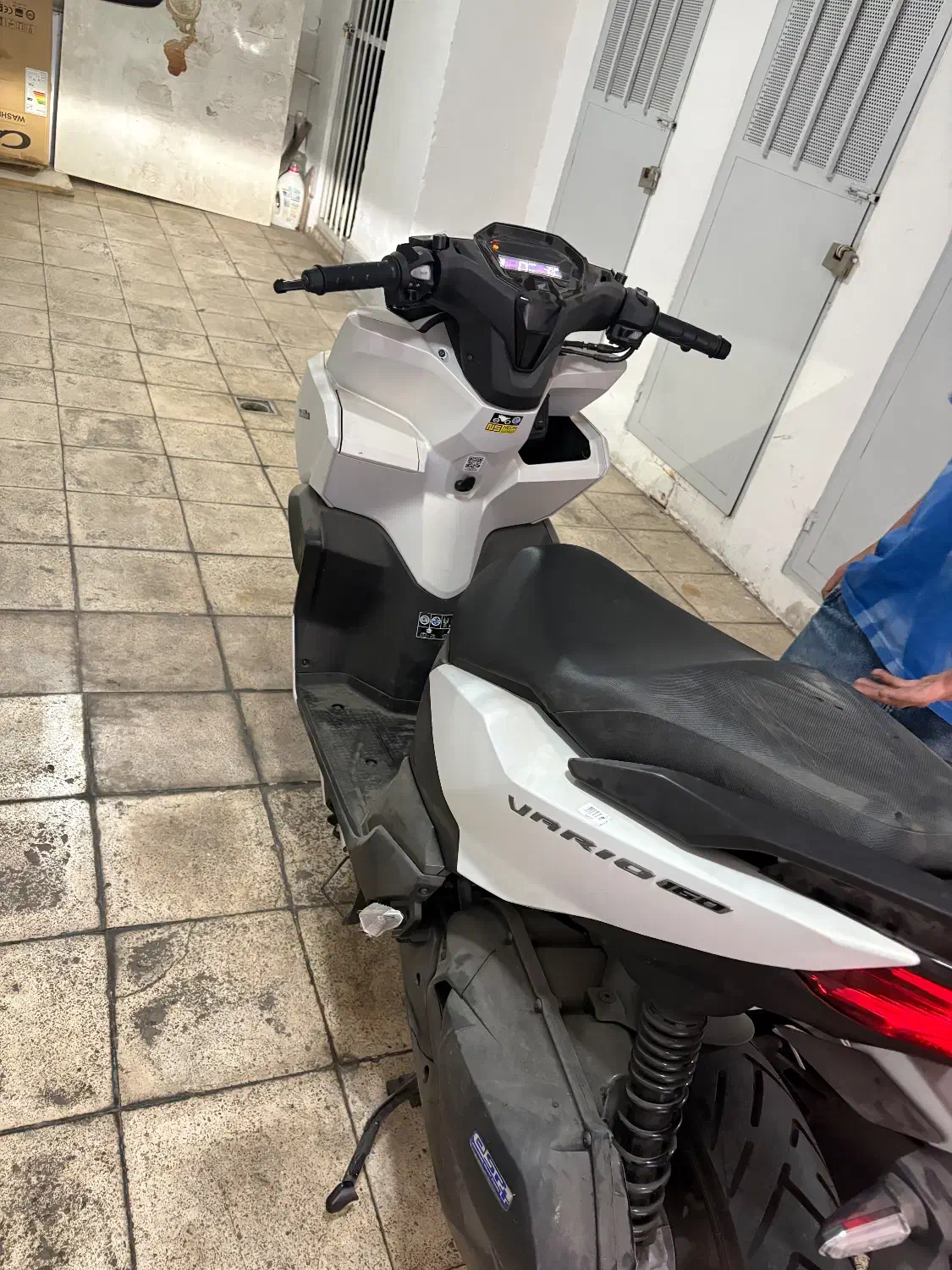 موتورکلیک واریو ۱۶۰|موتورسیکلت|تهران, منیریه|دیوار