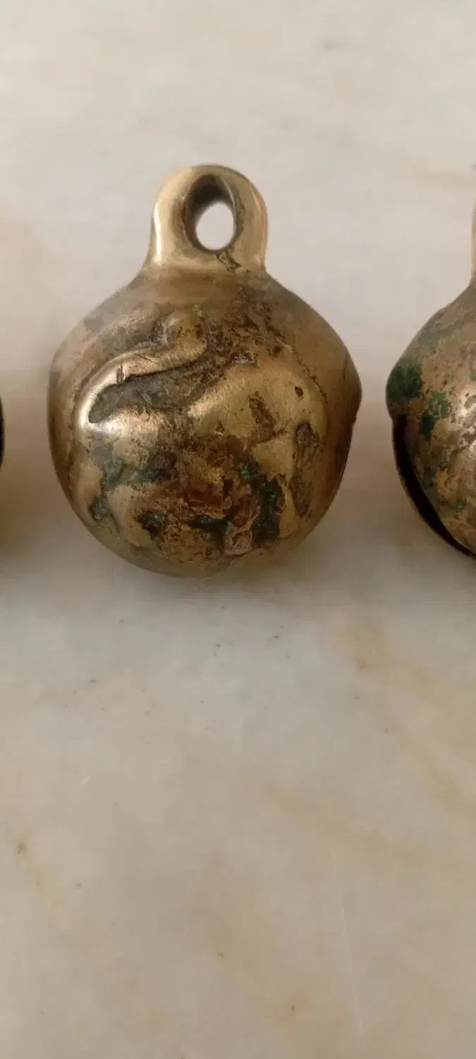 زنگ شیر نشان عتیقه|کلکسیون اشیاء عتیقه|قوچان, |دیوار