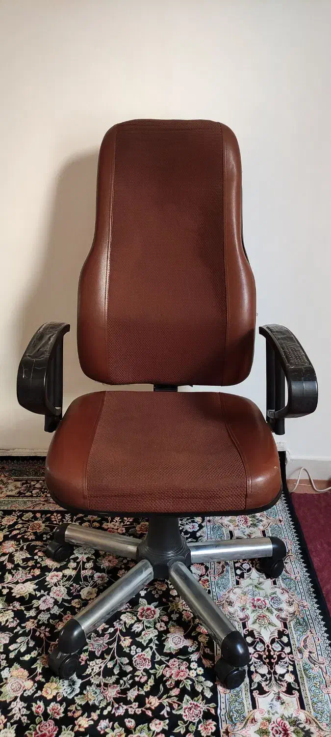 صندلی راحت و کاربردی|صندلی و نیمکت|اراک, |دیوار