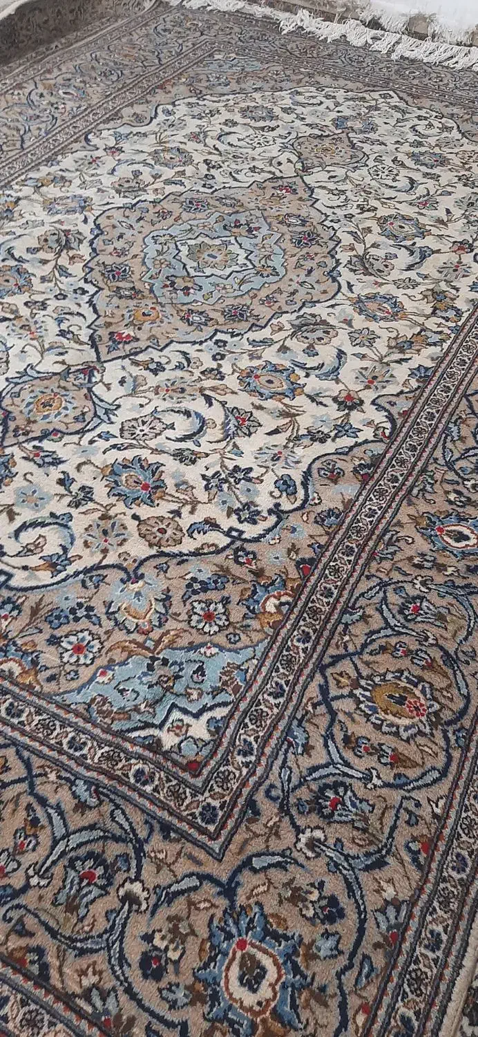 فرش دستبافت اردکان 9 متری کرم رنگ|فرش|اصفهان, سپاهانشهر|دیوار