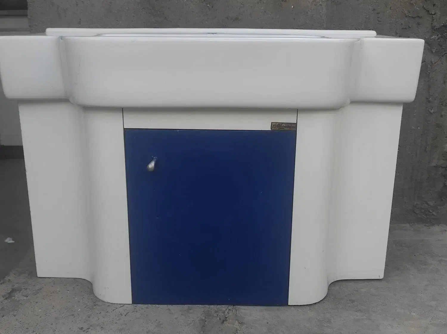 روشویی سالم و درحد نو|لوازم سرویس بهداشتی|بیجار, |دیوار