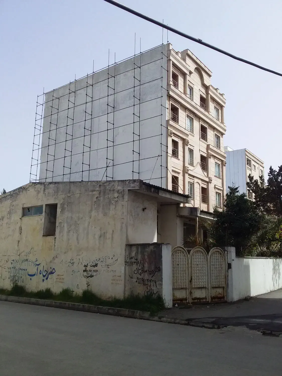 خدمات نصب داربست|خدمات پیشه و مهارت|نوشهر, |دیوار