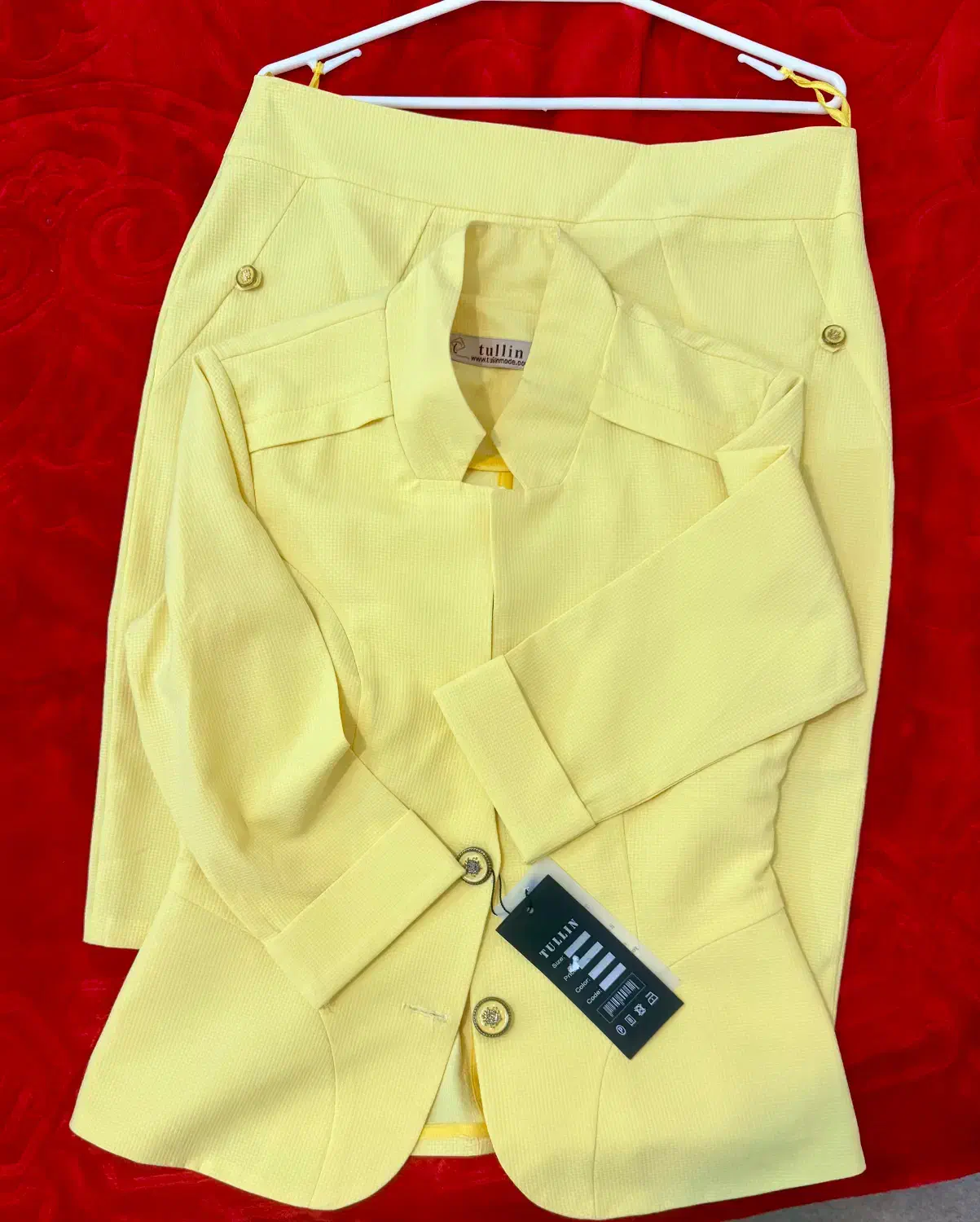 کت و دامن|لباس|کرج, عظیمیه|دیوار