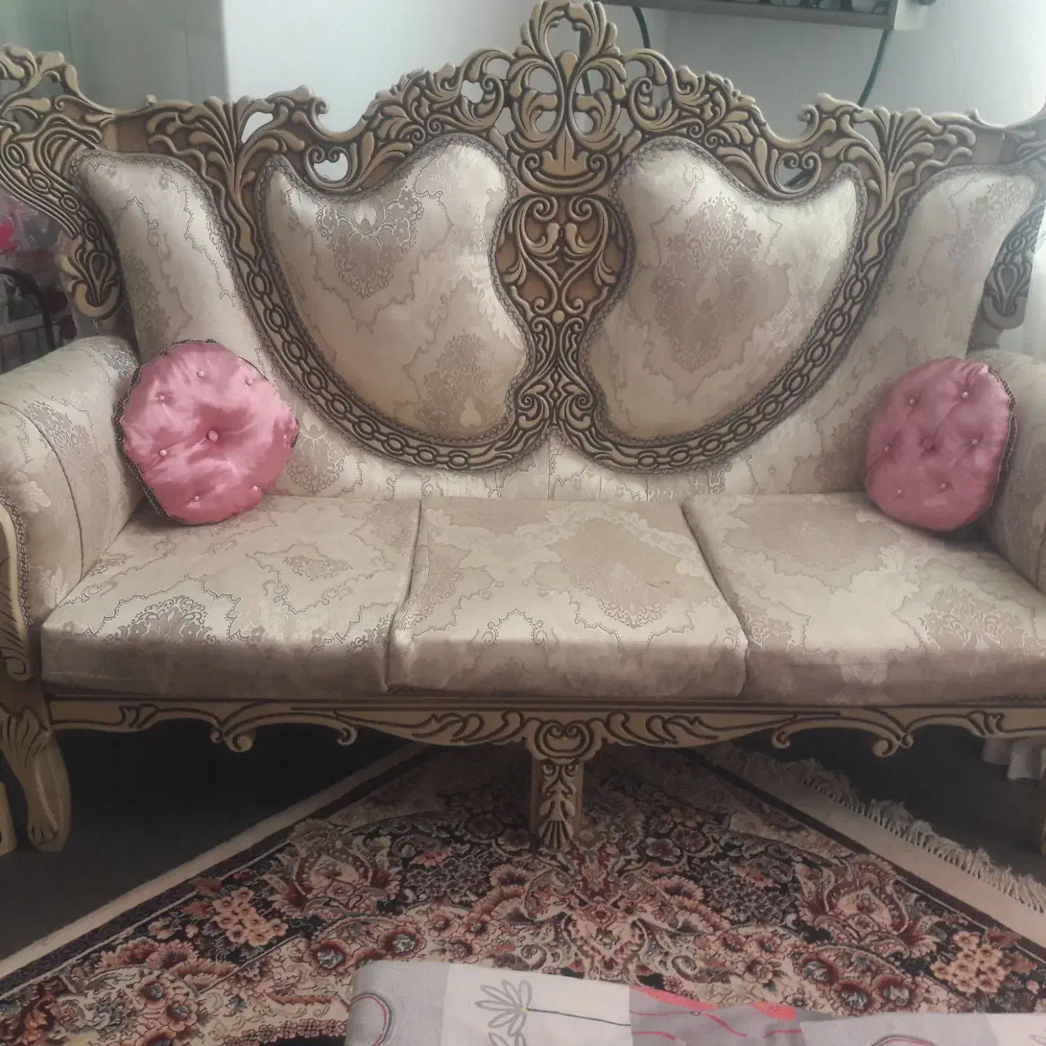 مبلمان تمیز و راحت بدون پارگی و شکستگی باعسلی|مبلمان خانگی و میز عسلی|شوش, |دیوار
