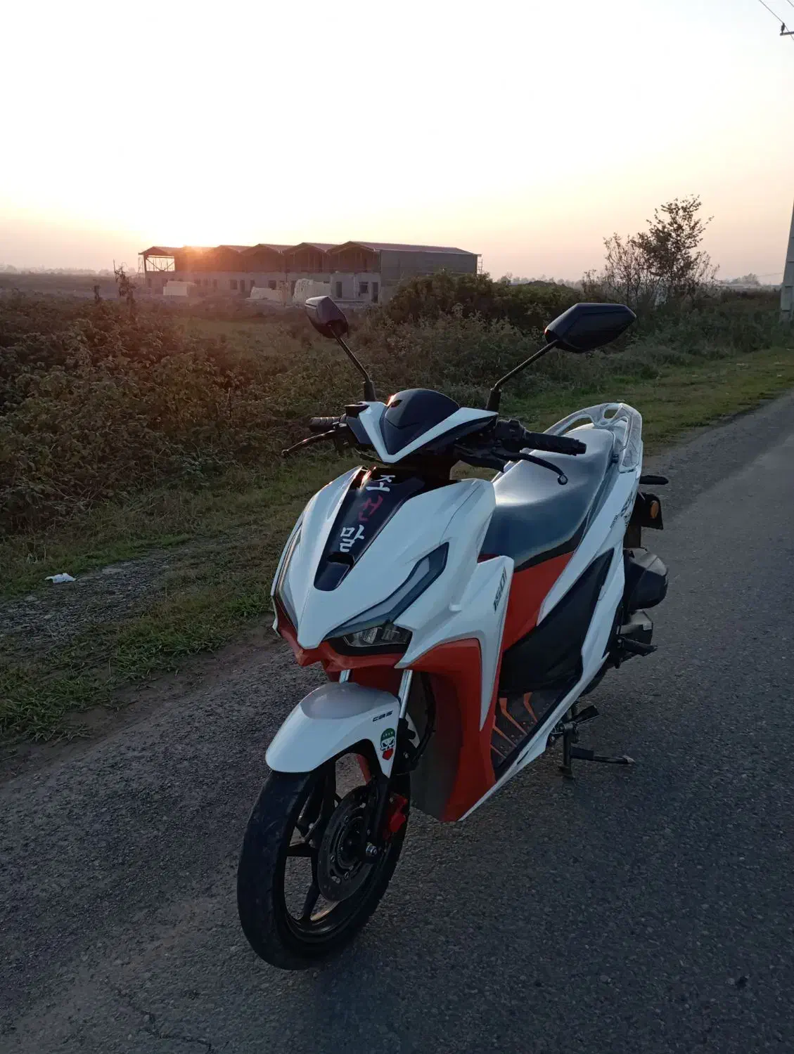 کلیک نیوفیس|موتورسیکلت|رشت, نظری|دیوار