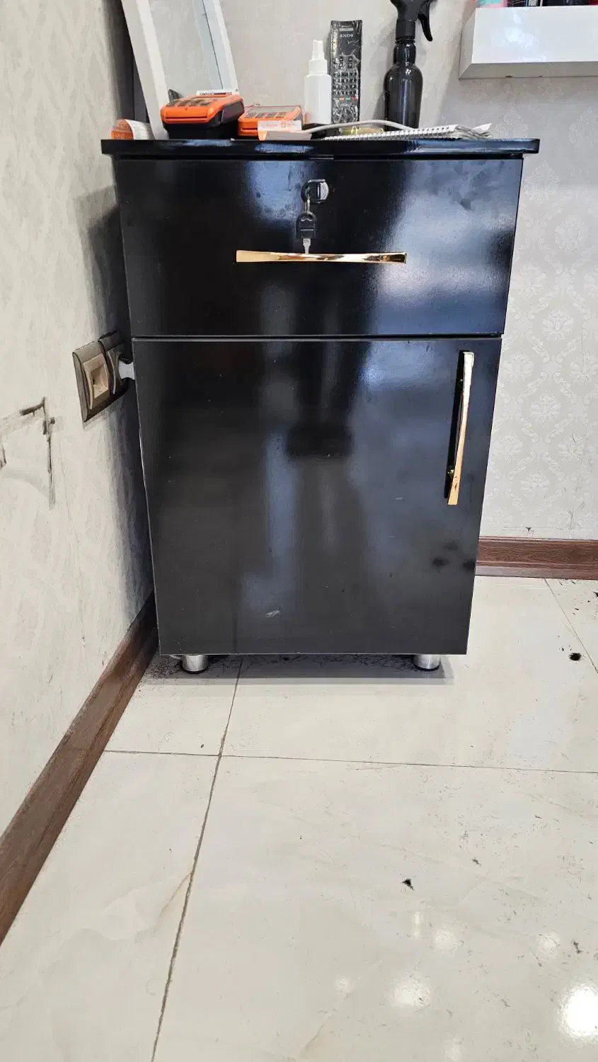 دکور ارایشگاه|فروشگاه و مغازه|اصفهان, جلوان|دیوار