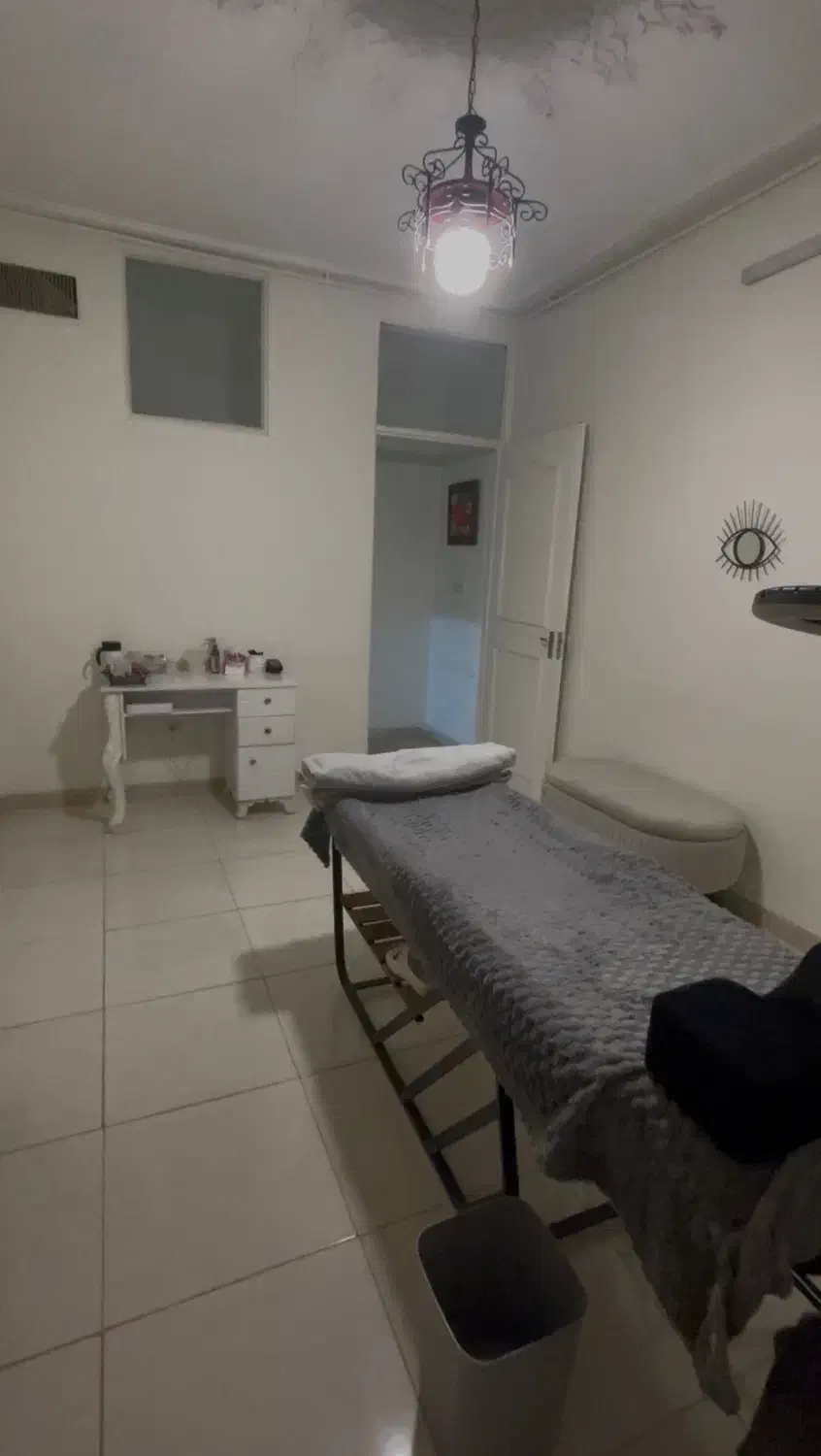 اجاره اتاق|اجارهٔ دفتر کار، اتاق اداری، مطب|شیراز, فرهنگ شهر|دیوار