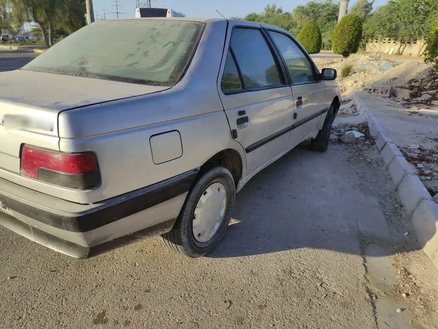 پژو ۴۰۵مدل۸۳|خودرو سواری و وانت|بوشهر, |دیوار