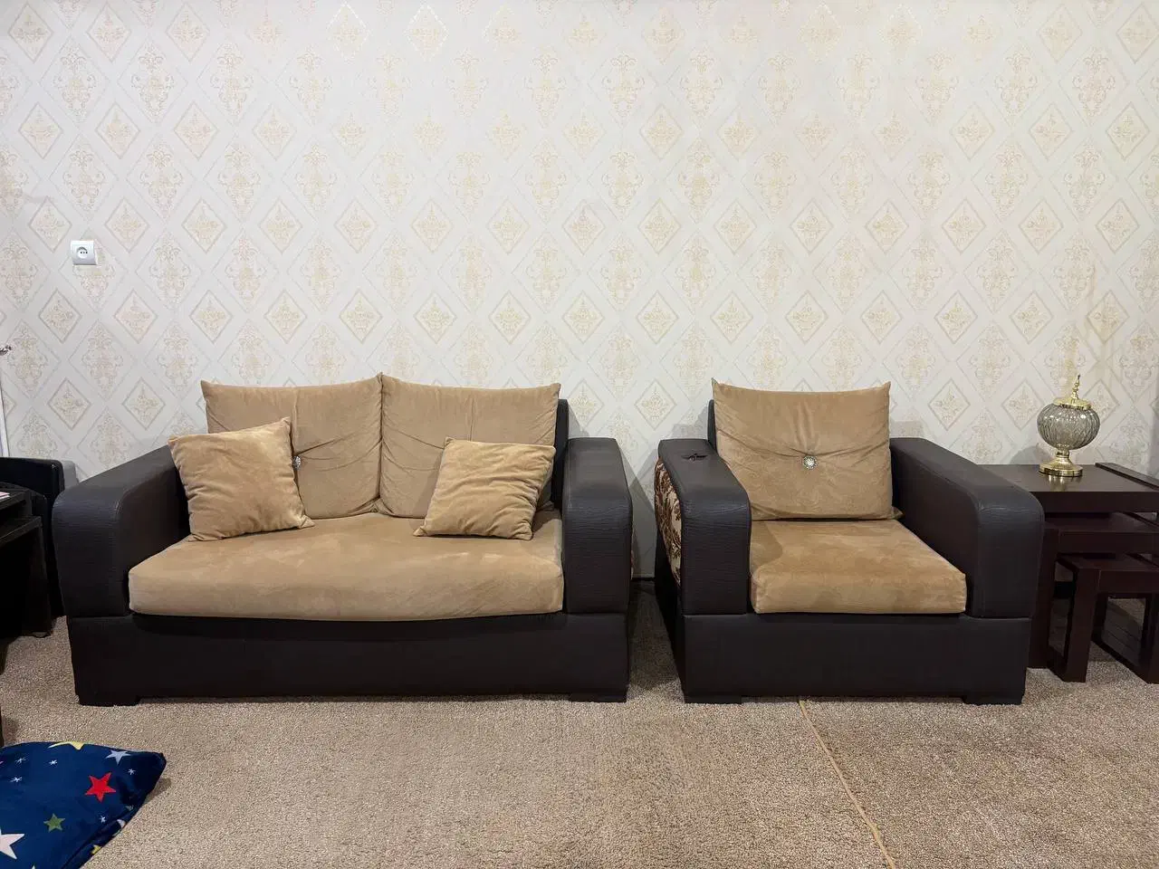 مبل چرم ۷ نفره|مبلمان خانگی و میز عسلی|بندر امام خمینی, |دیوار