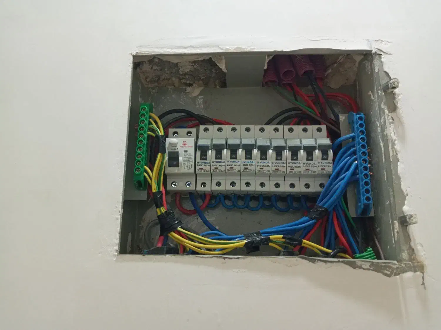 برقکاربرقکاری ساختمان،صفرتاصد،تعمیرات.عیب یابی|خدمات پیشه و مهارت|آبادان, |دیوار