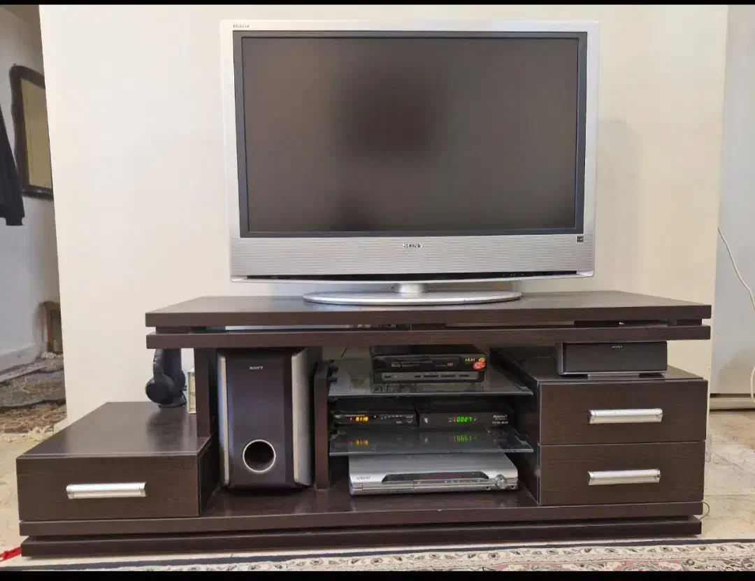 تلویزیون سونی ۴۰ اینچ ،میز به همراه سینما خانوادگی|تلویزیون و پروژکتور|تهران, پونک|دیوار