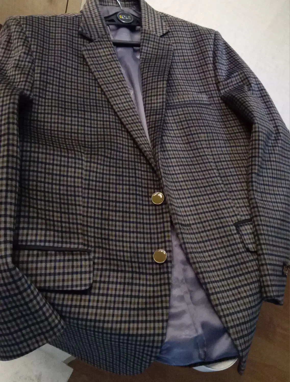 تک کت پیچا زی ایتالیایی زمستانه|لباس|رشت, کاکتوس|دیوار