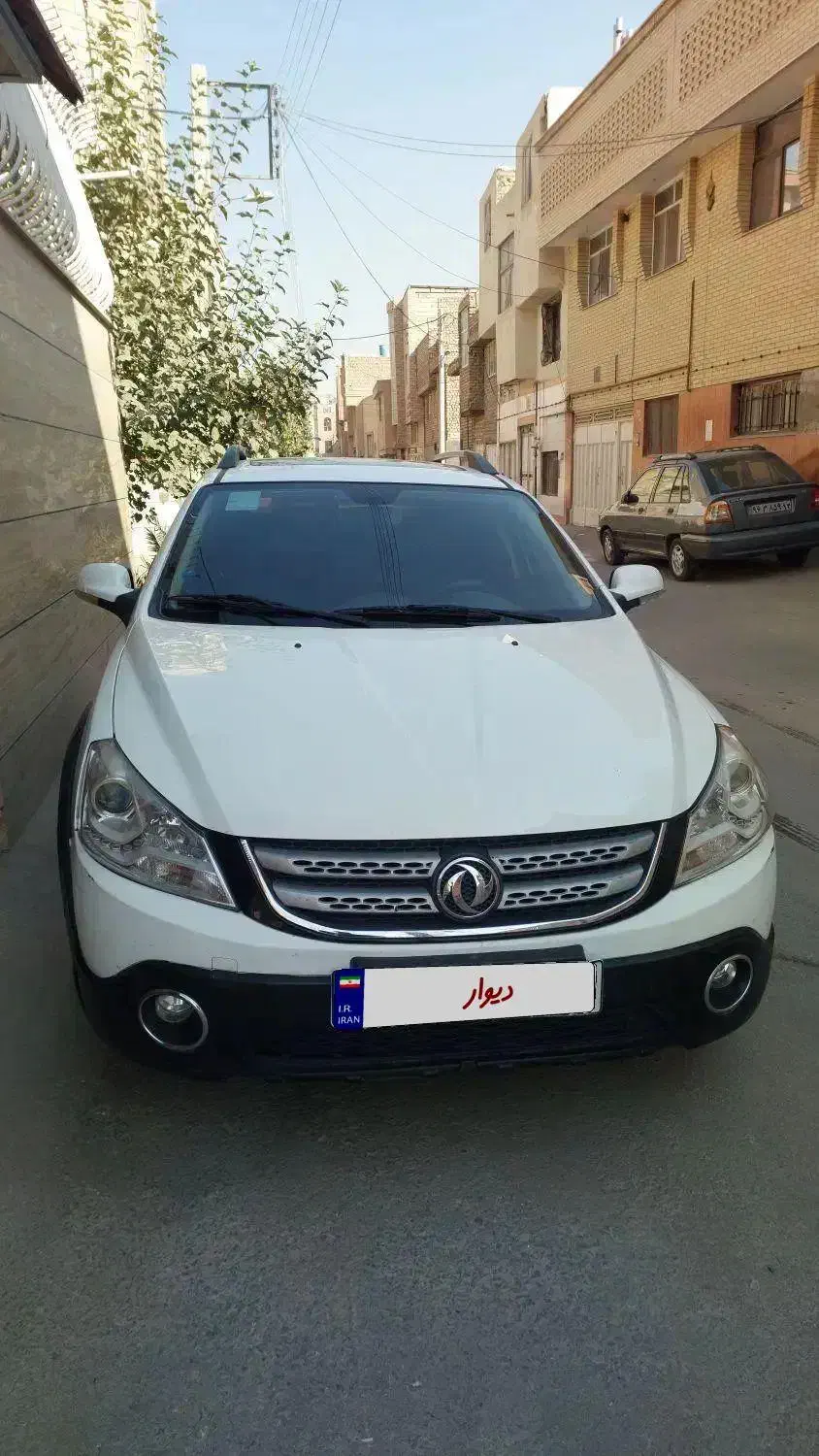 H30 Cross مدل ۹۶ بدون رنگ|خودرو سواری و وانت|اصفهان, خانه اصفهان|دیوار