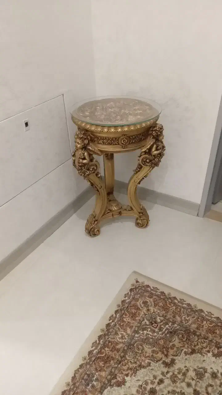 میز تلفن در حد نو سالم|میز تلفن|مشهد, هنرور|دیوار