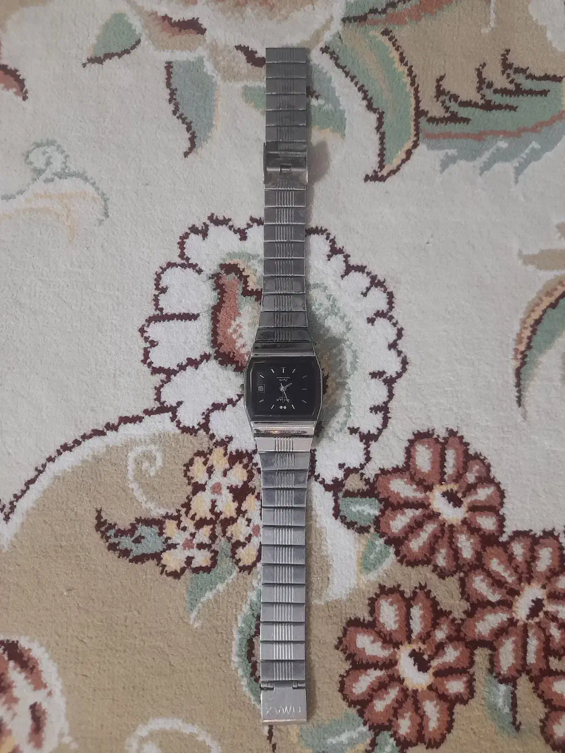 ساعت اوماکس|ساعت|سبزوار, قائم|دیوار