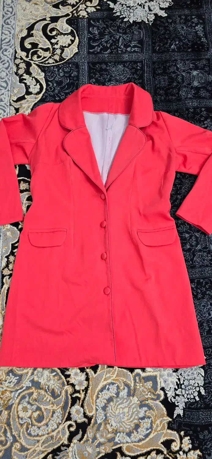 مانتو|لباس|کاشان, مزرعه نو|دیوار