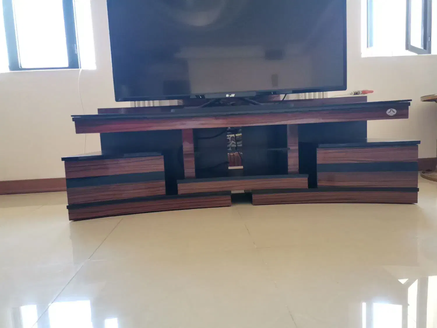 فروش میزتلویزیون|میز تلویزیون|شیراز, شهرک گلستان|دیوار