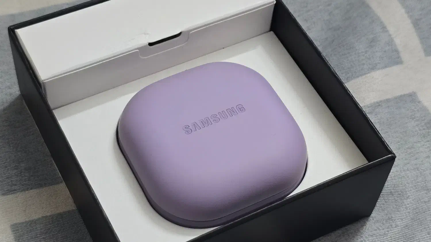 هندزفری بادز۲ پرو (گوش چپ خراب)|لوازم جانبی موبایل و تبلت|اصفهان, شهید رجایی|دیوار