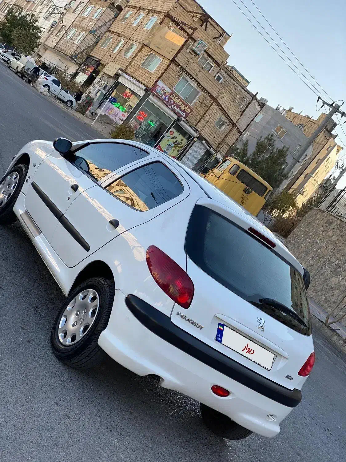 پژو 206 تیپ دو سفید تمام IKCO|خودرو سواری و وانت|مشهد, چهارچشمه|دیوار