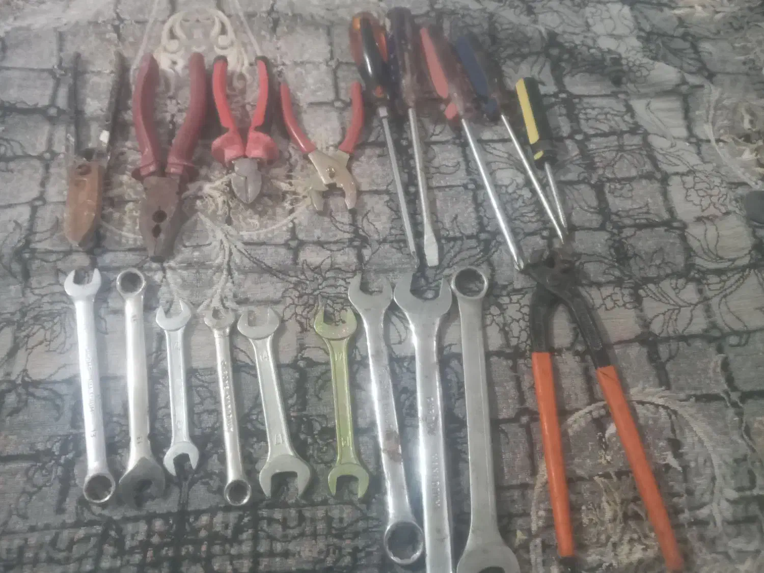 آچار|ابزارآلات|تایباد, |دیوار