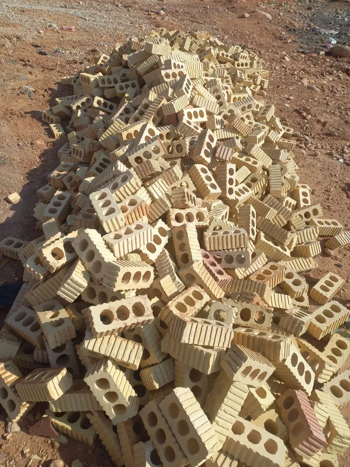 آجر برایه فروش آجر سه گل|مصالح و تجهیزات ساختمان|دهدشت, |دیوار