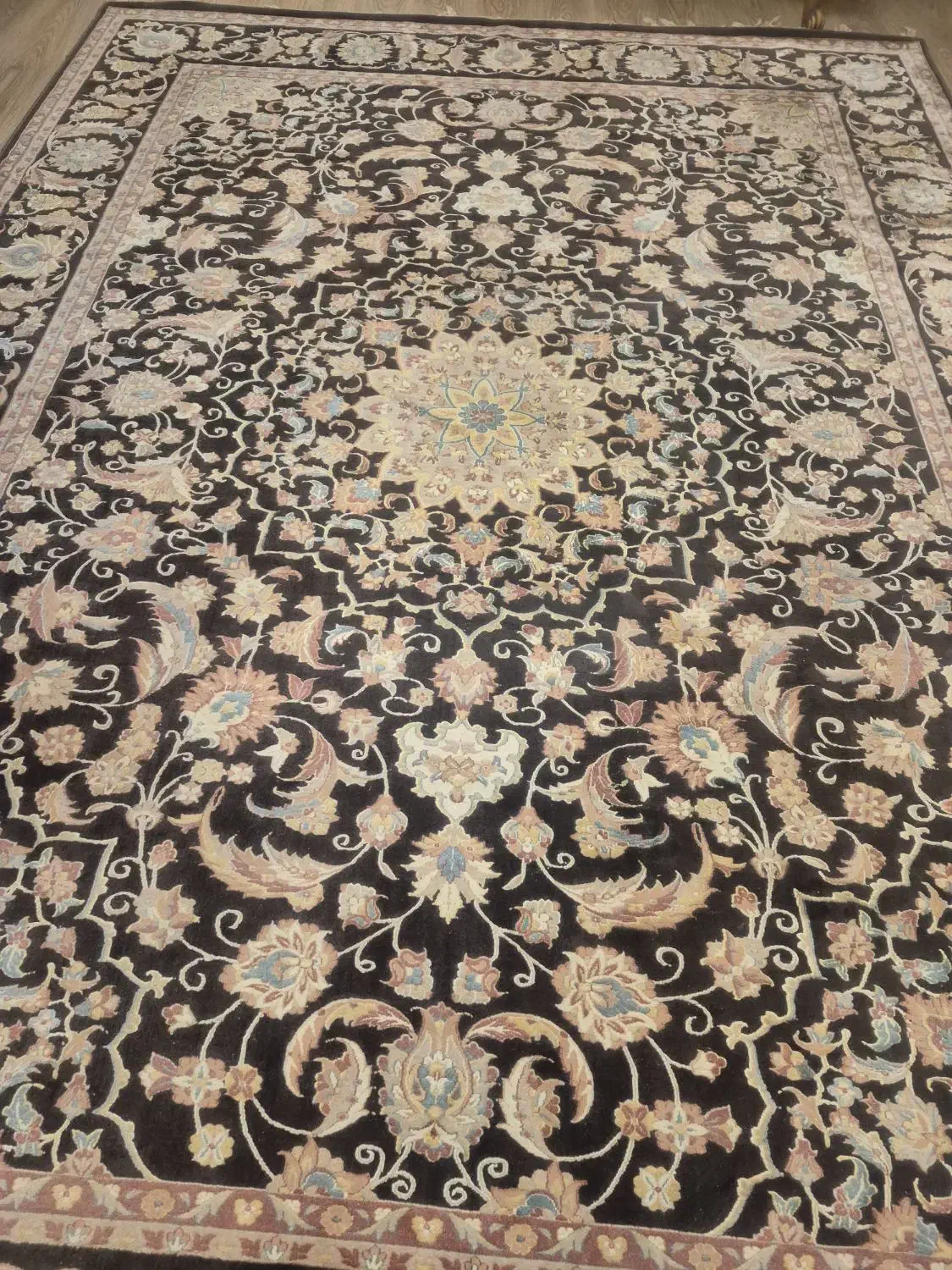 فرش ۱.۵ متری|فرش|تهران, هروی|دیوار