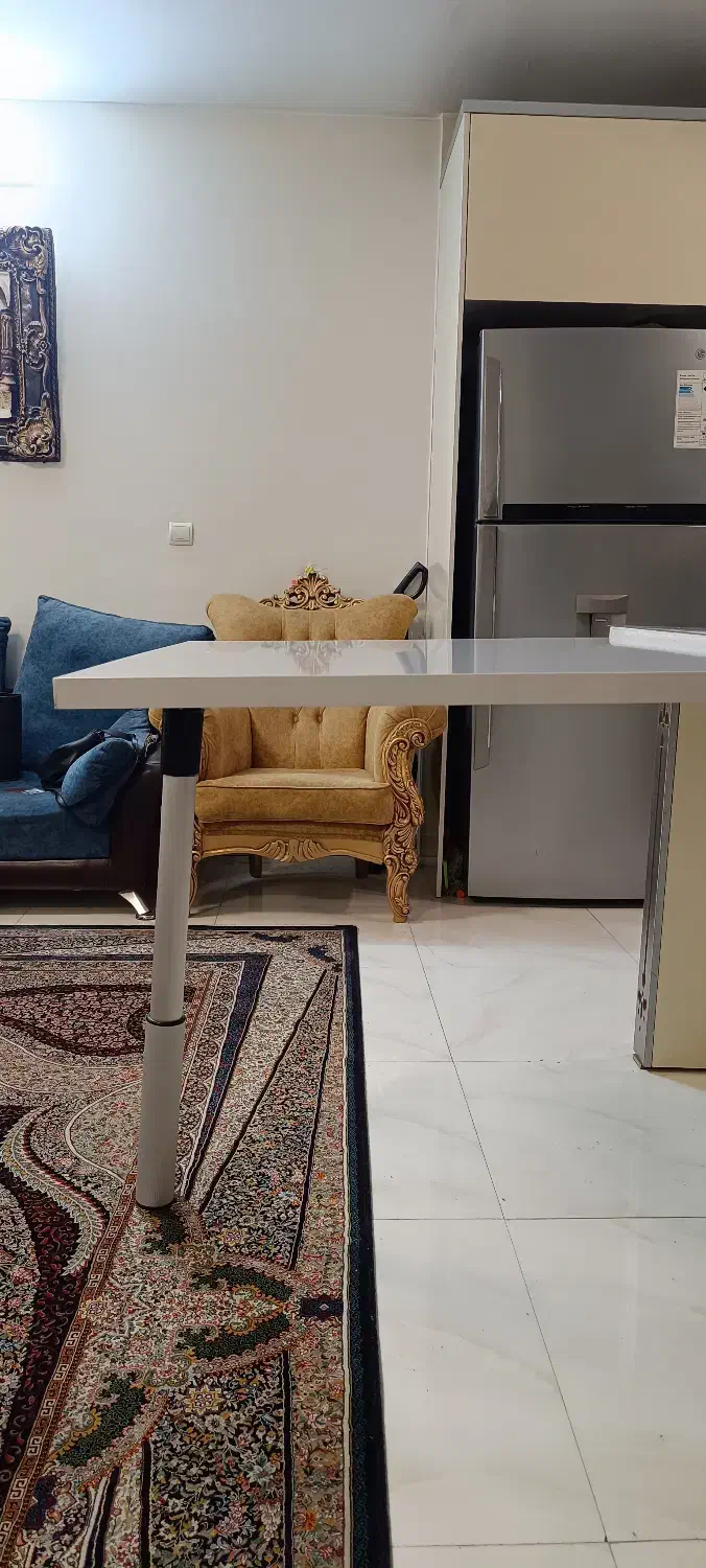 میز پایه تلسکوپی کم جا|میز و صندلی غذاخوری|تهران, سلسبیل جنوبی|دیوار