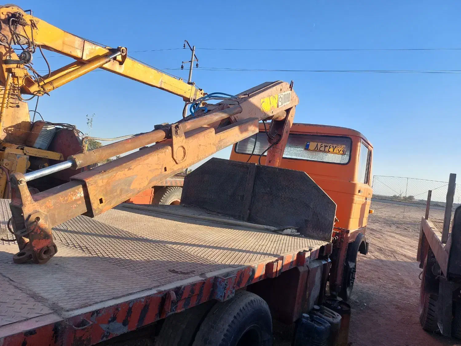 جرثقیل ۳ تنی هیاپ|خودرو سنگین|بشاریات, |دیوار