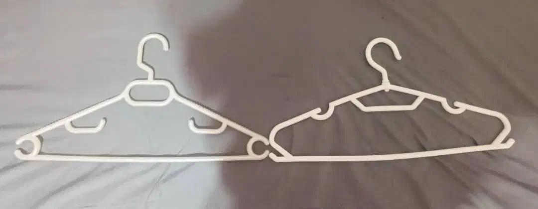 چوب لباسی پلاستیکی|جاکفشی، کمد، دراور|کرج, شهرک یاس جنوبی|دیوار