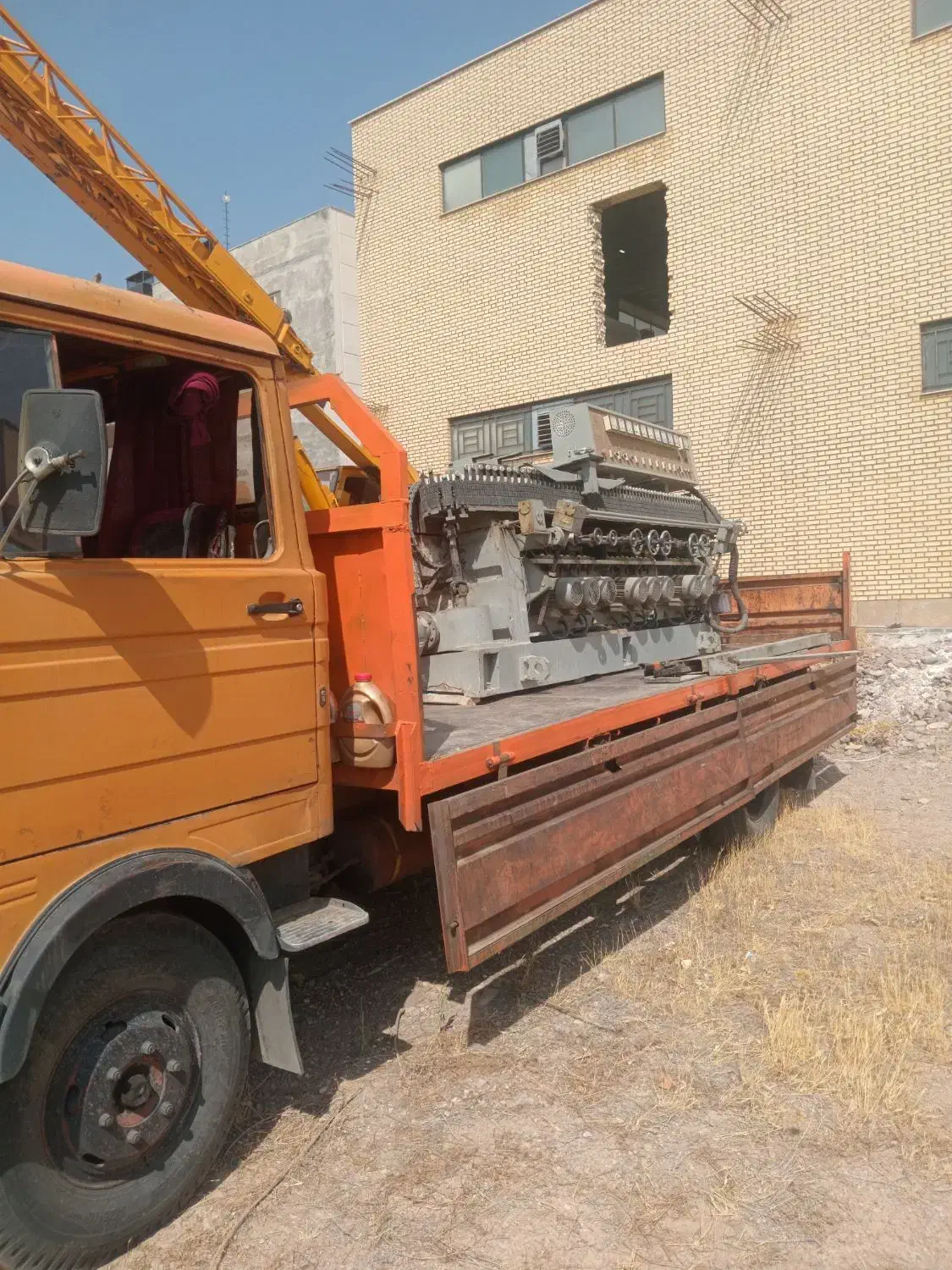 حمل بار(۶متری،۶تن)باربری،خاور بغل بازشو|خدمات حمل و نقل|باقرشهر, |دیوار