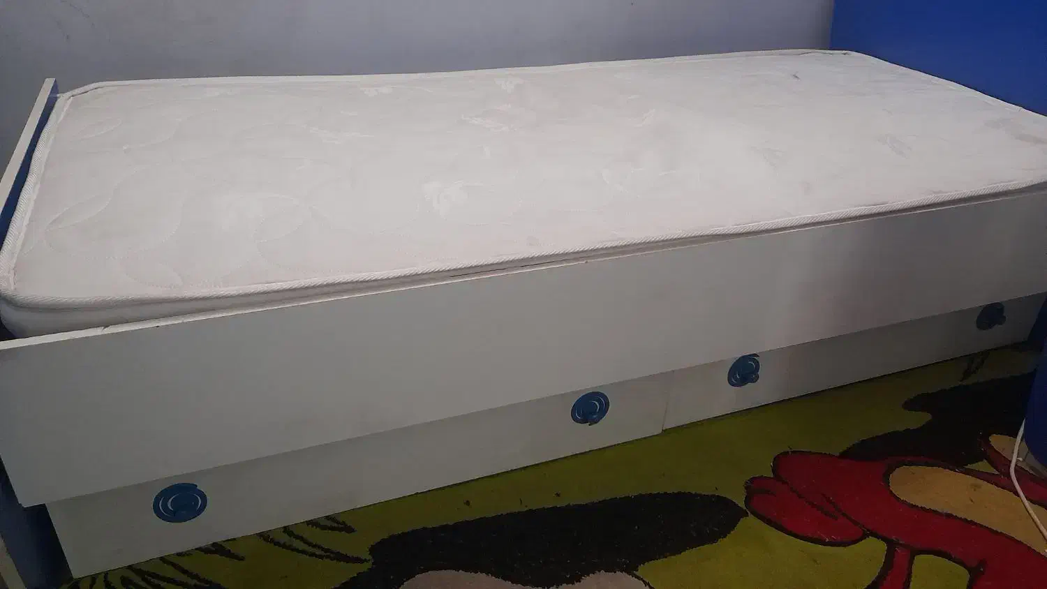 تخت و کمد نوزاد و نوجوان|تخت و سرویس خواب|شیراز, صاحب الزمان|دیوار