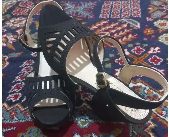 کفش شیک|کیف، کفش، کمربند|یاسوج, |دیوار