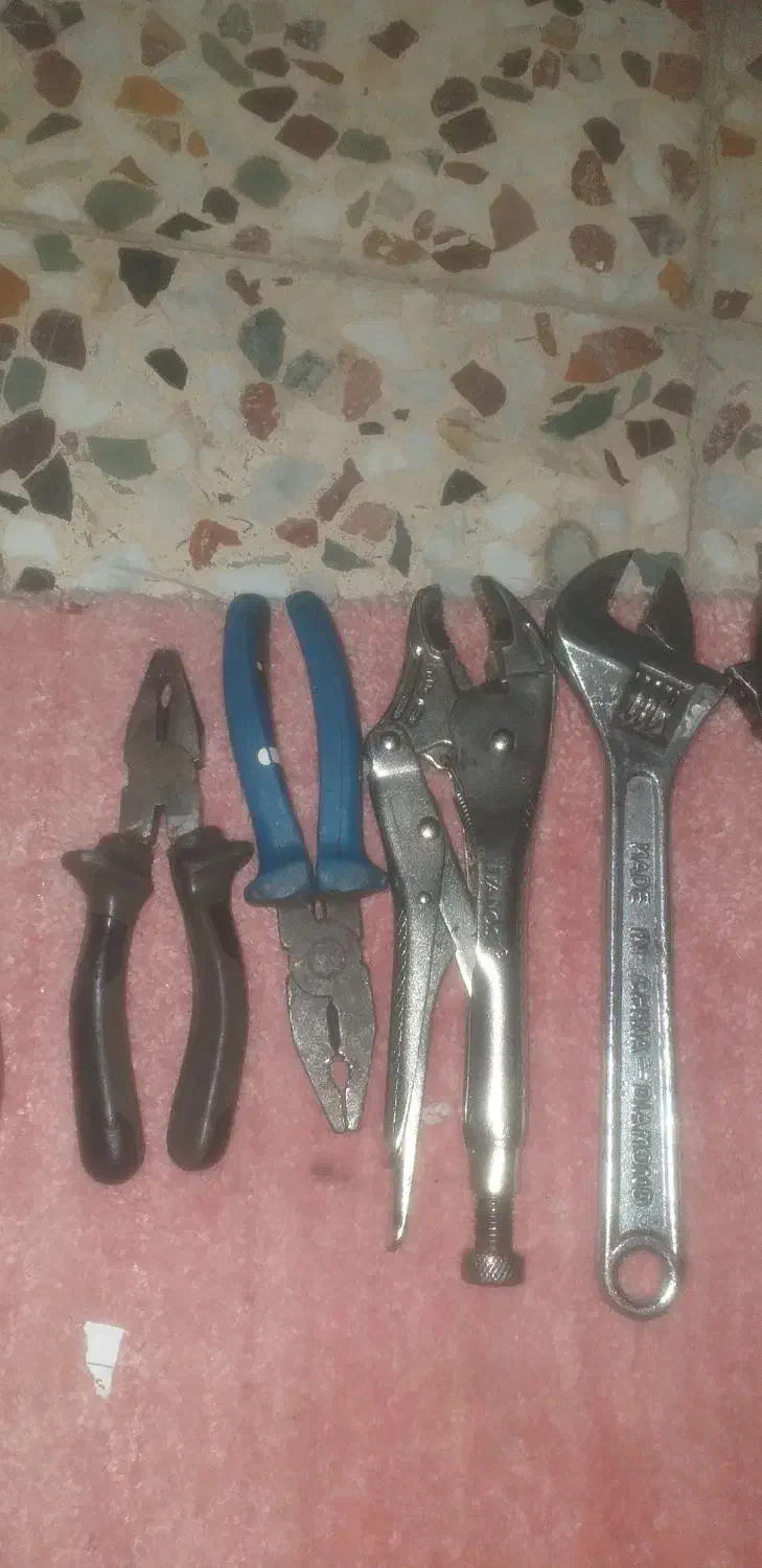 تعدادی آچار کارکرده|ابزارآلات|دزفول, |دیوار