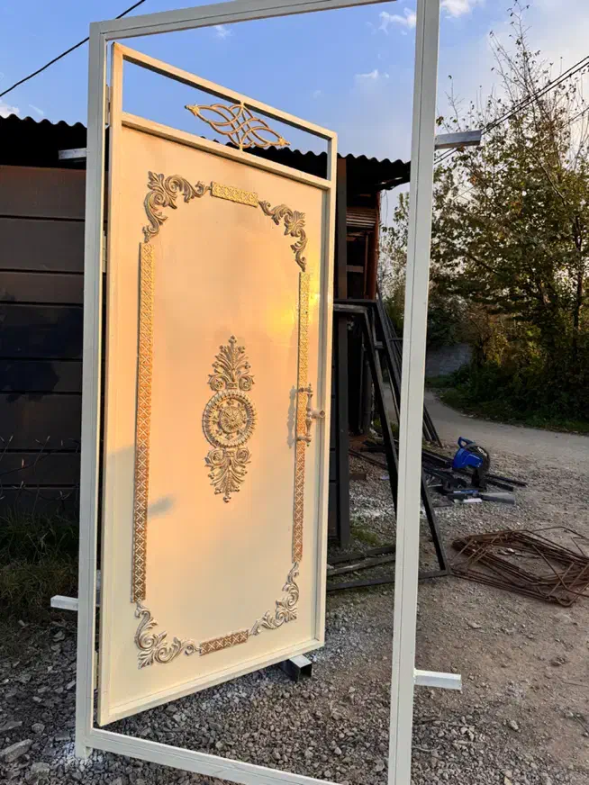 درب نفررو|مصالح و تجهیزات ساختمان|رشت, گلباغ نماز|دیوار