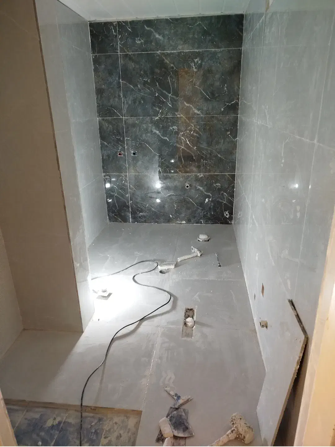 سنگ کاری کاشی و سرامیک|خدمات پیشه و مهارت|بندرعباس, |دیوار