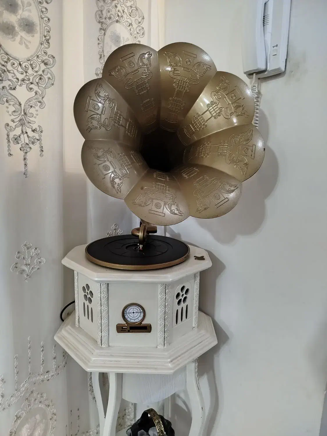 گرامافون سالم|سیستم صوتی خانگی|تربت‌حیدریه, بالا ولایت|دیوار