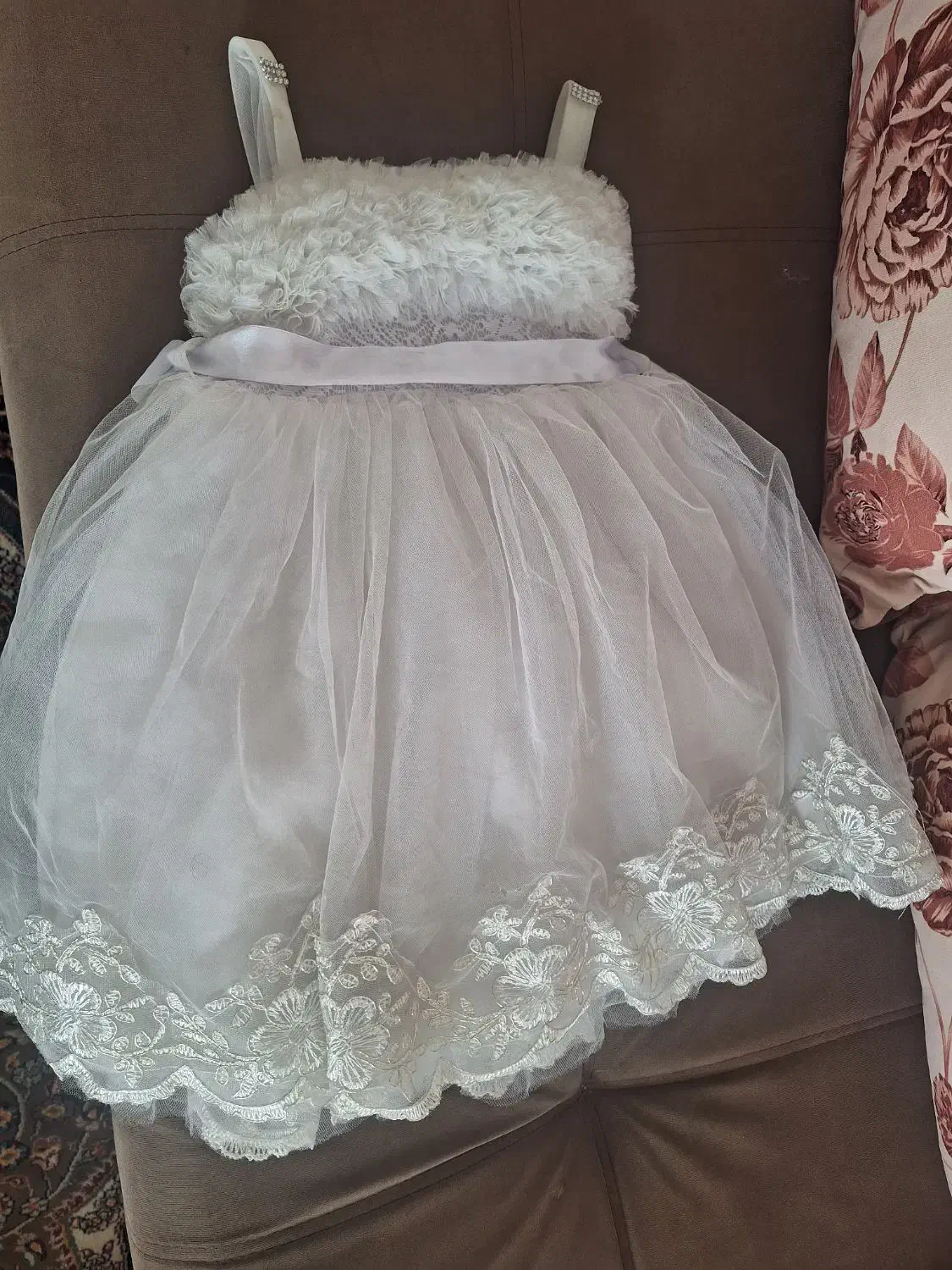 لباس عروس بچگانه سن ۲ تا ۴ سال|کفش و لباس بچه|ایلام, |دیوار