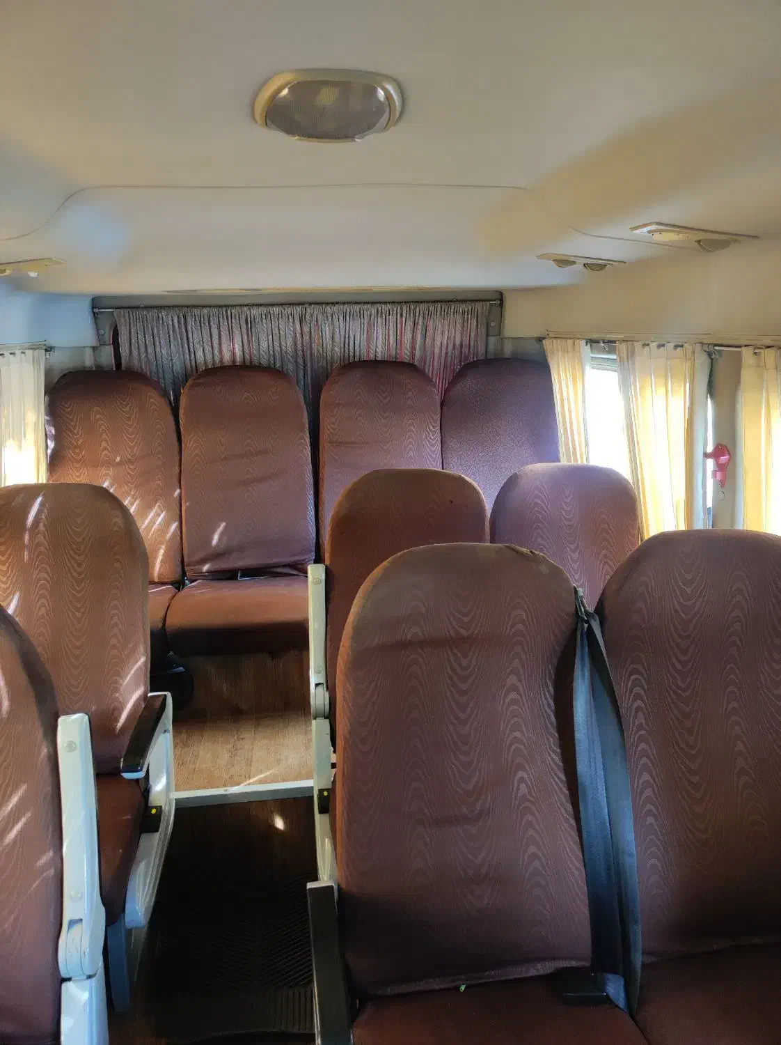 دربستی ون و مینی بوس|خدمات حمل و نقل|شیراز, یخ سازی|دیوار