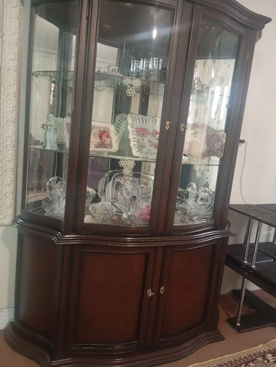 بوفه.مبل.میز عسلی،ومیز سماور|مبلمان خانگی و میز عسلی|مراغه, |دیوار