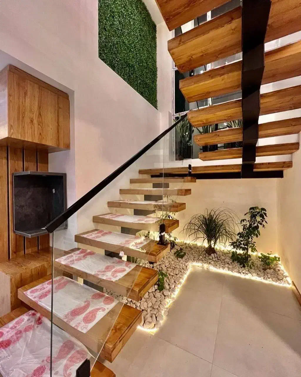 ویلا استخر دار همه چی برند|فروش خانه و ویلا|رویان, |دیوار