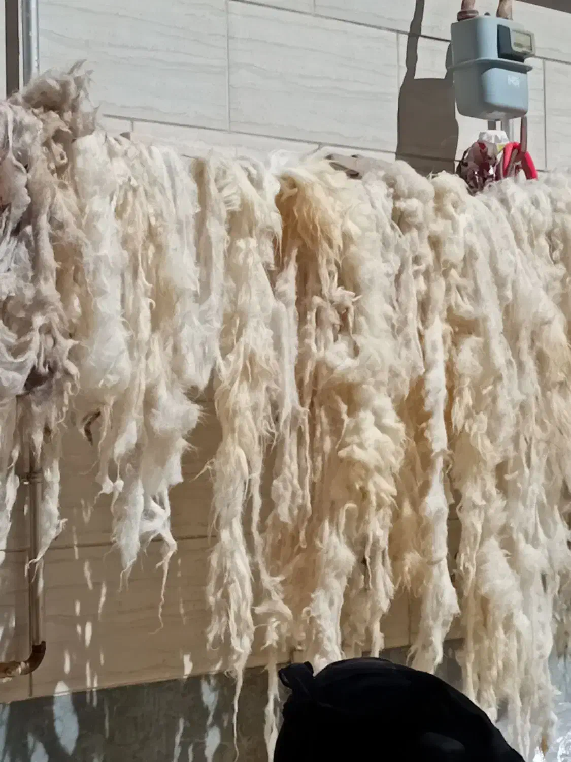 پشم شسته|رختخواب، بالش، پتو|خوی, |دیوار