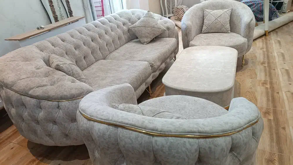 مبل ۵ نفره و میزش|مبلمان خانگی و میز عسلی|صومعهسرا, |دیوار