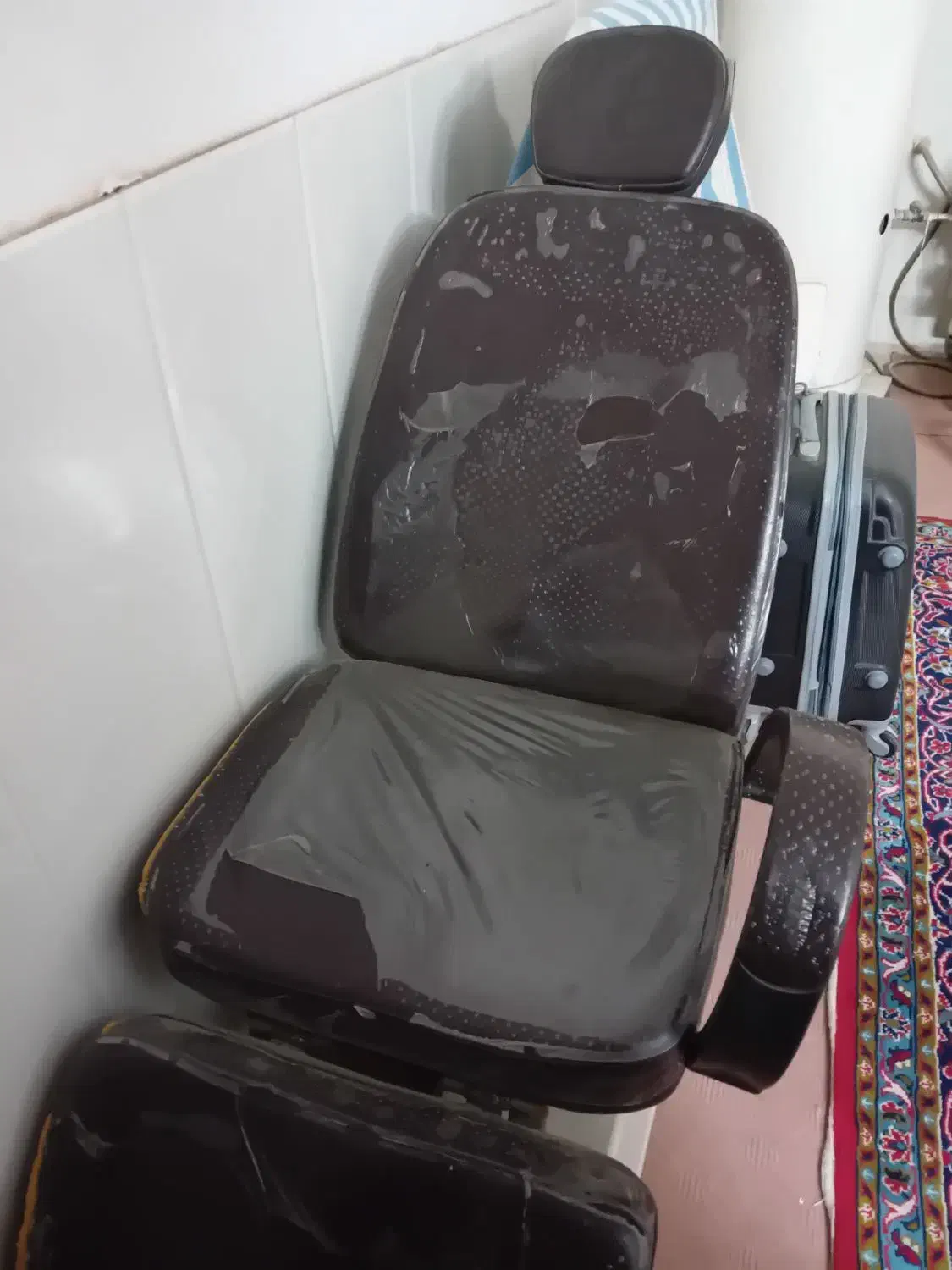 صندلی|صندلی و نیمکت|قم, نوبهار|دیوار