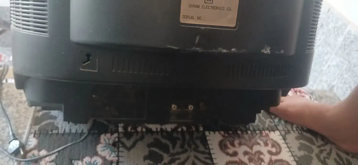 تلویزیون ۲۱اینچ صنام کاملاسالم|تلویزیون و پروژکتور|بروجرد, |دیوار