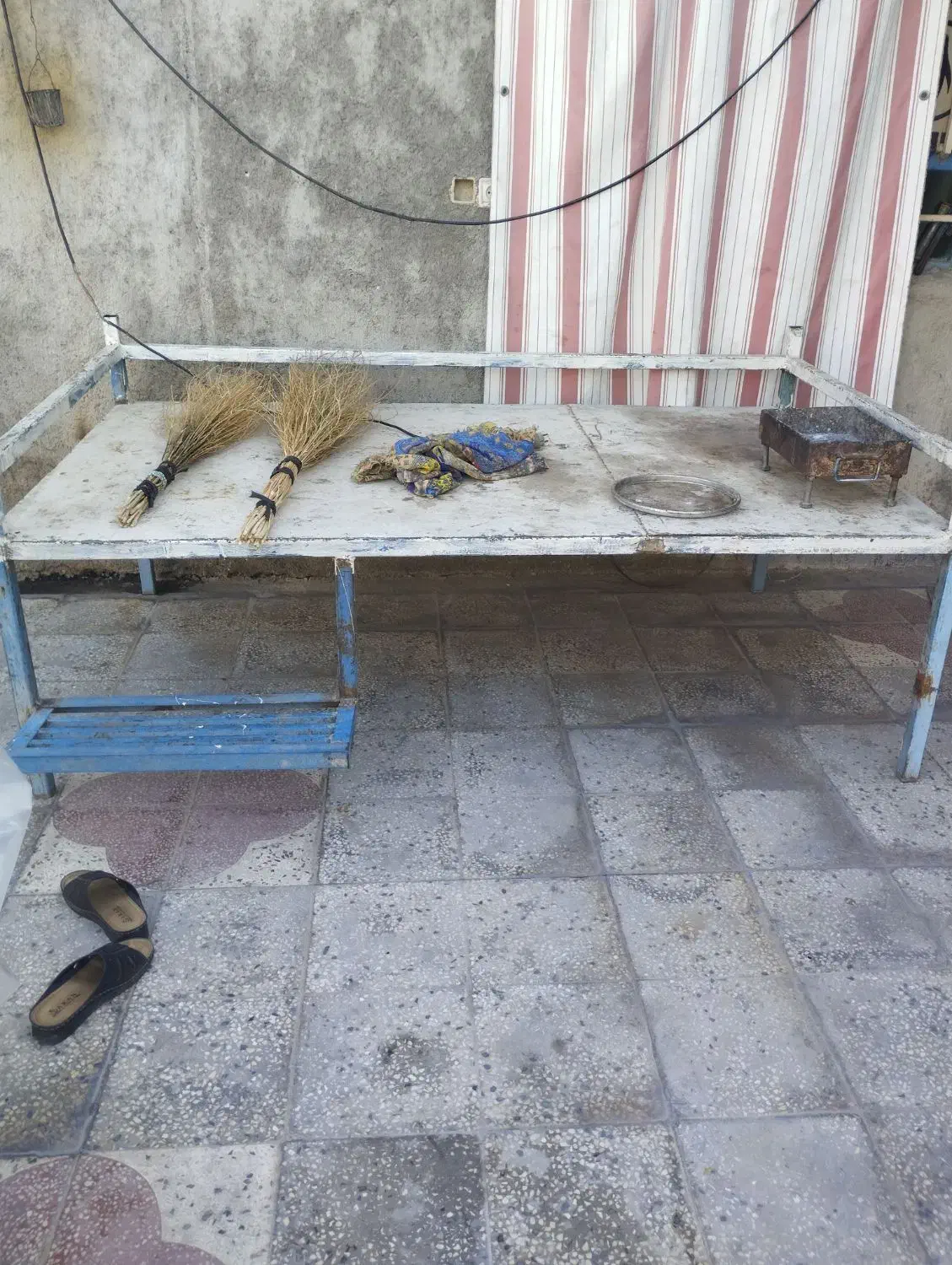 تخت|تخت و سرویس خواب|چرام, |دیوار