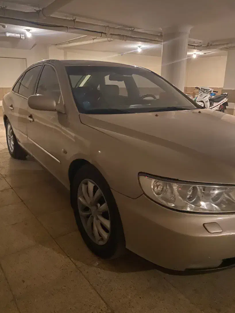 آزرا۲۰۰۷ فول فول.  بدون رنگ و آفتاب سوختگی|خودرو سواری و وانت|اصفهان, عباسآباد|دیوار