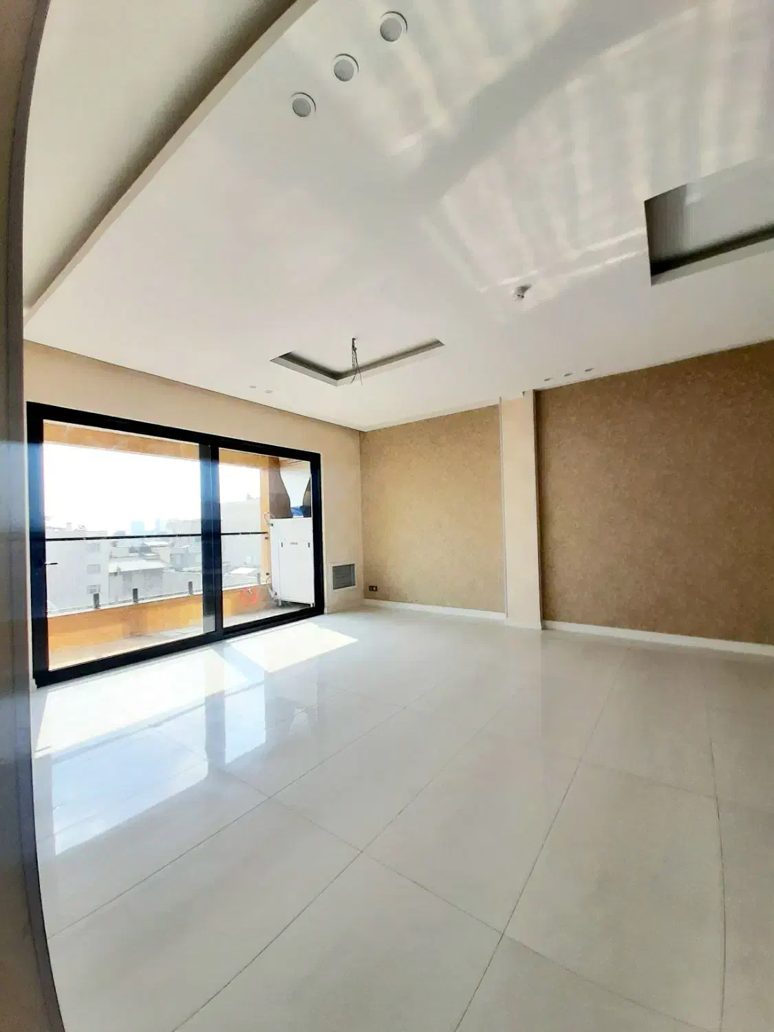 ۱۲۱ متر جردن ولیعصر ( نوساز طبقات بالا )