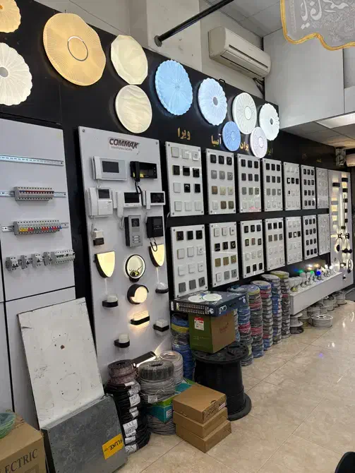 فروشنده ماهرو کارگر ساده در لاله زار|استخدام بازاریابی و فروش|تهران, فردوسی|دیوار