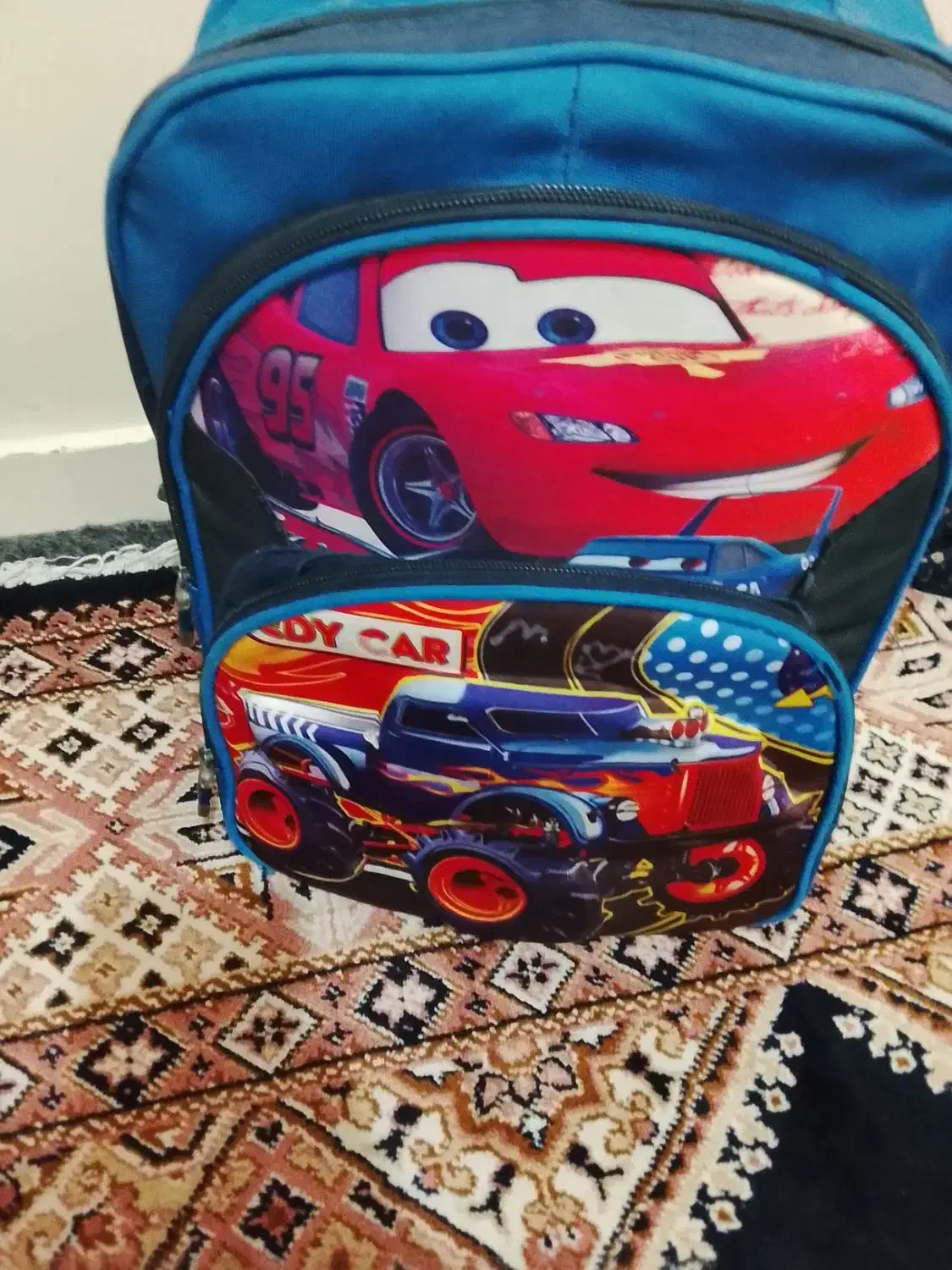 کیف مدرسه پسرانه|کیف، کفش، کمربند|کرج, بنیاد|دیوار